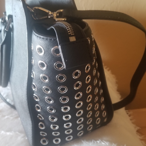 Michael Kors purse - Picture 7 of 8